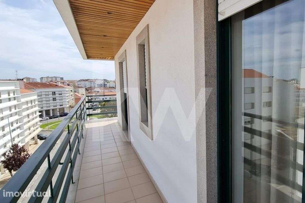 Duplex T5 com 361m2 Junto á Sé Catedral de Castelo Branco - Grande imagem: 4/40