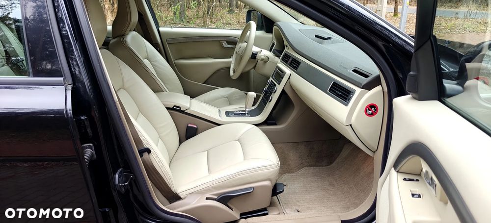 Volvo XC 70 D5 AWD Momentum - 14