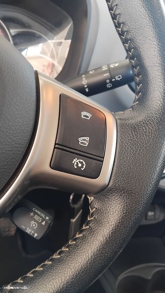 Toyota Yaris - 7