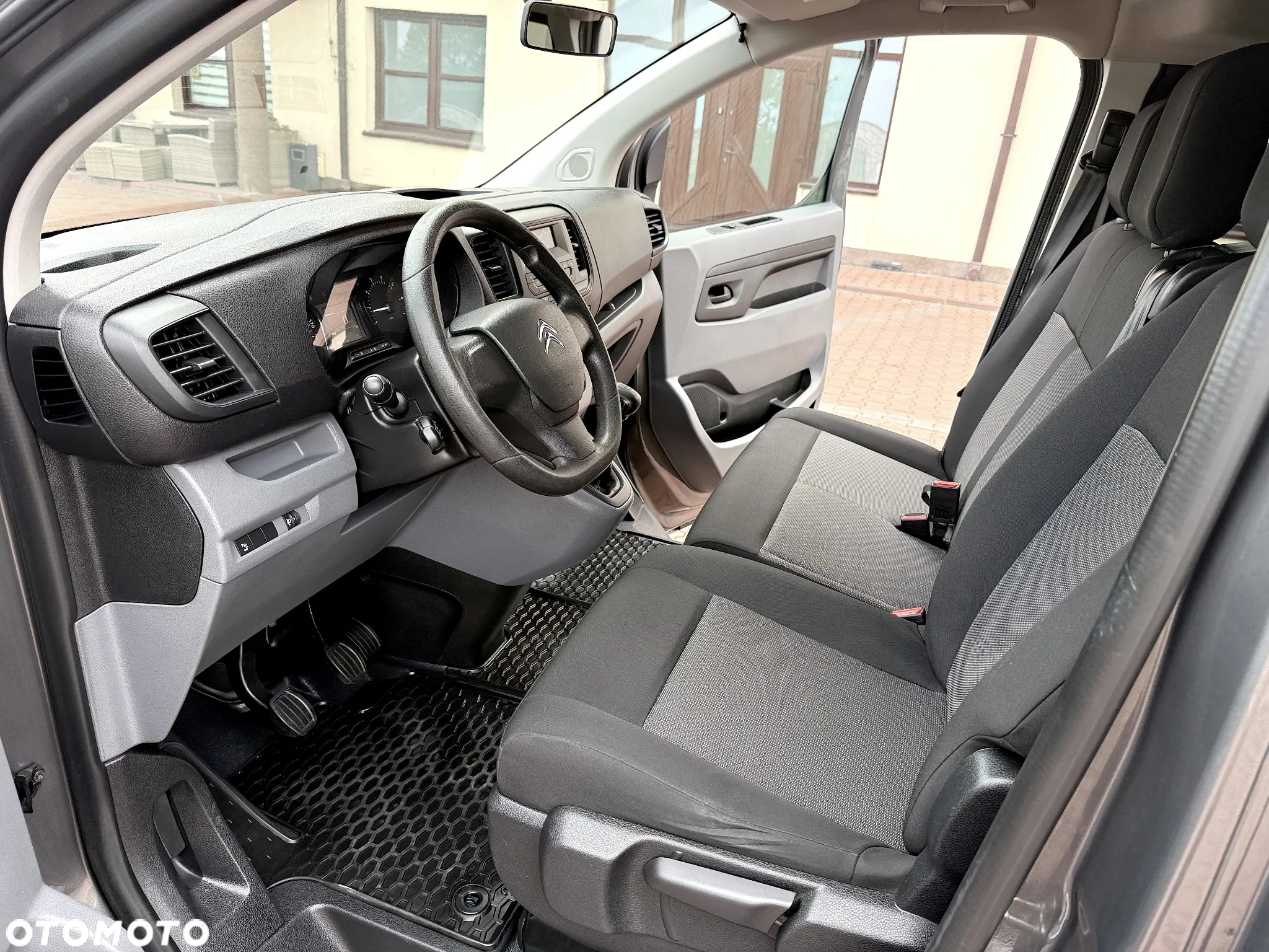 Citroën Jumpy Combi 2.0 BlueHDi XL 3,0t (bryg.) - 22