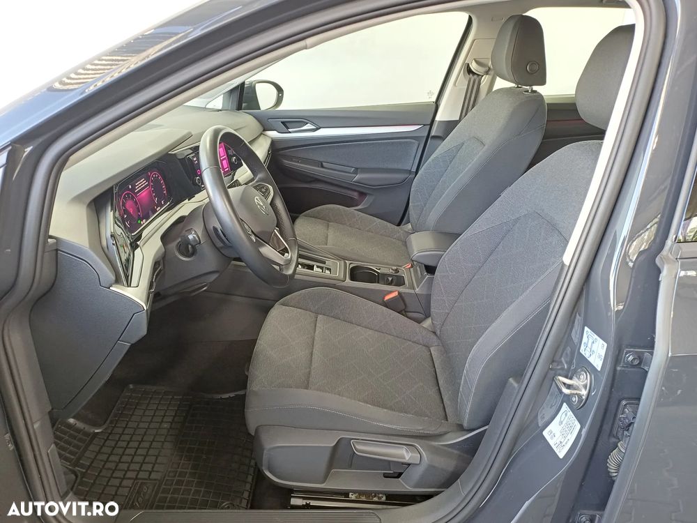 VOLKSWAGEN Golf 2023 — imagine 5