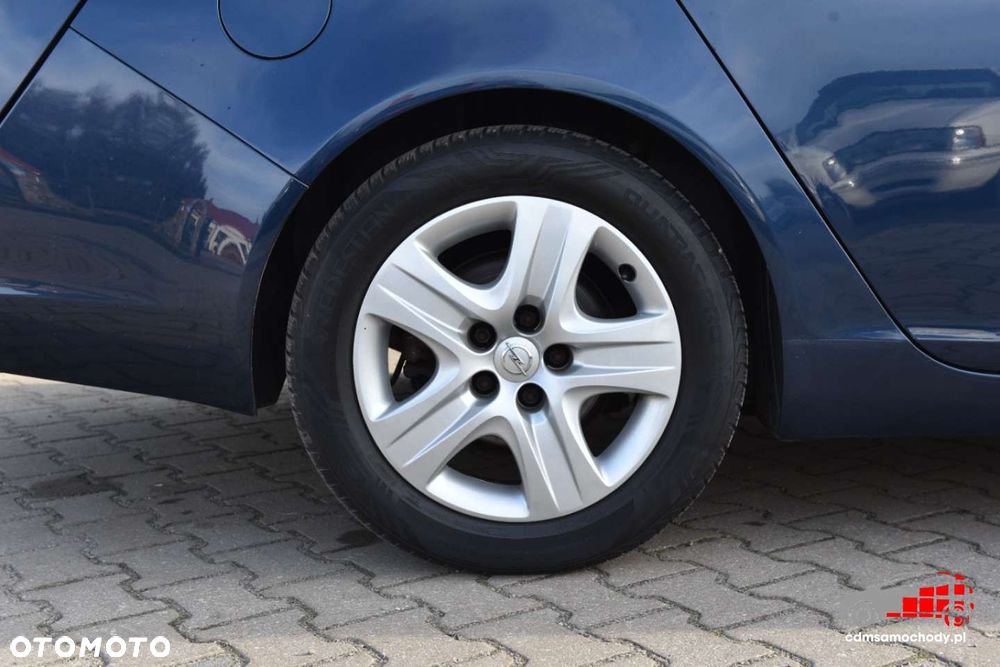 Opel Insignia - 12