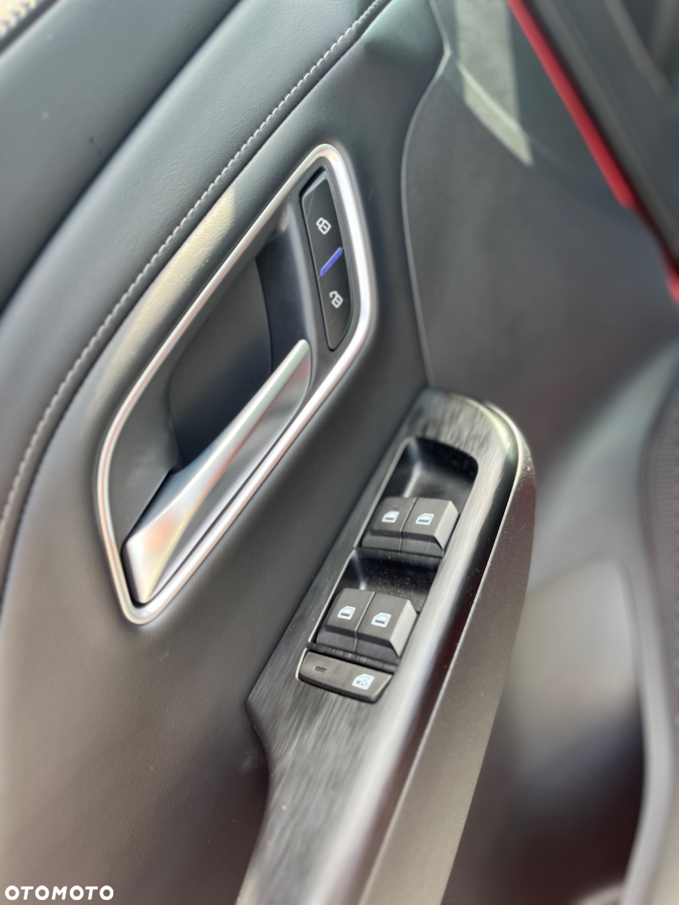 MG ZS Hybrid+ - 11