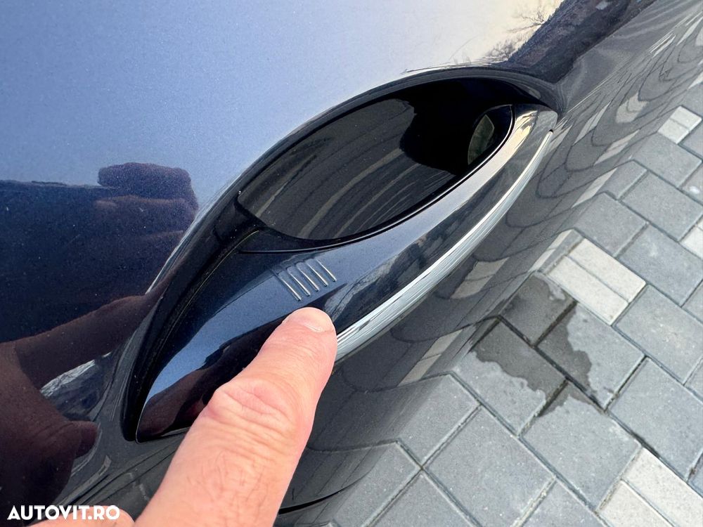 BMW Seria 5 520d Aut. Edition Fleet - 11