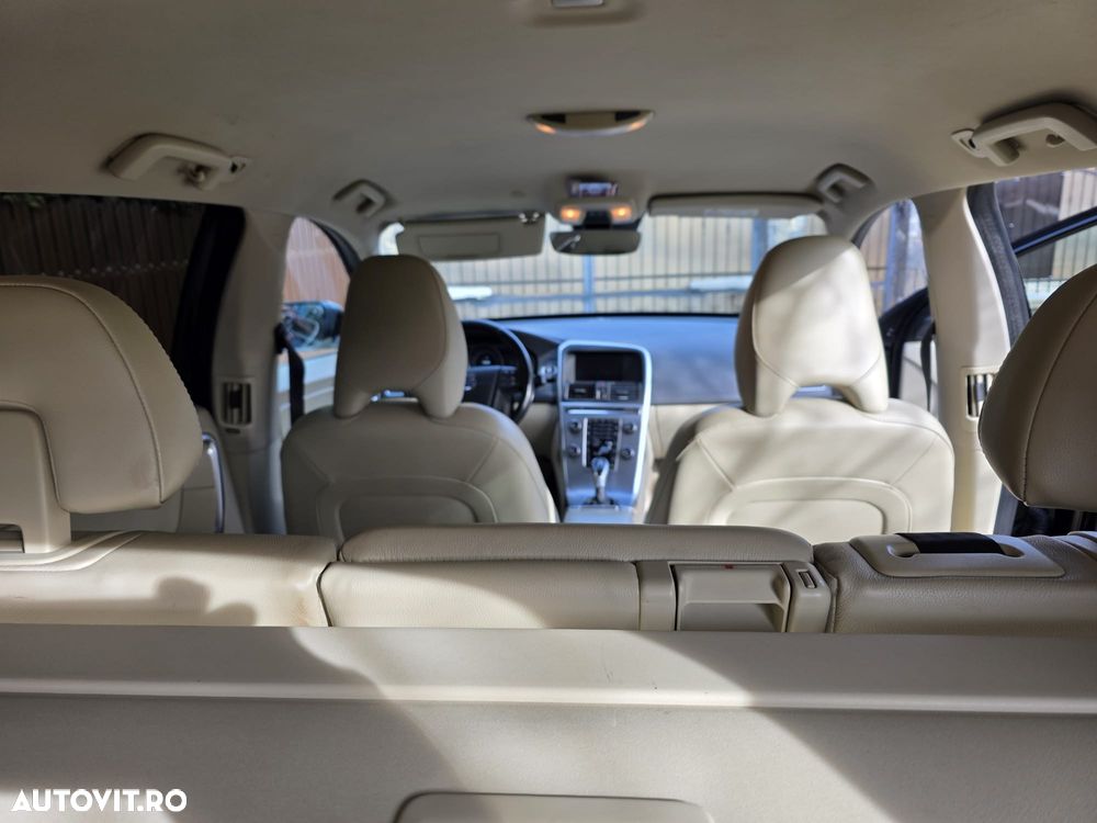 Volvo XC 60 - 25