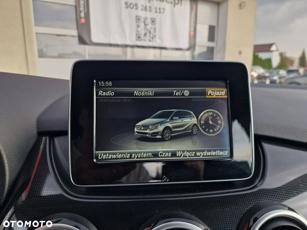 Mercedes-Benz Klasa B 180 Edition - 27