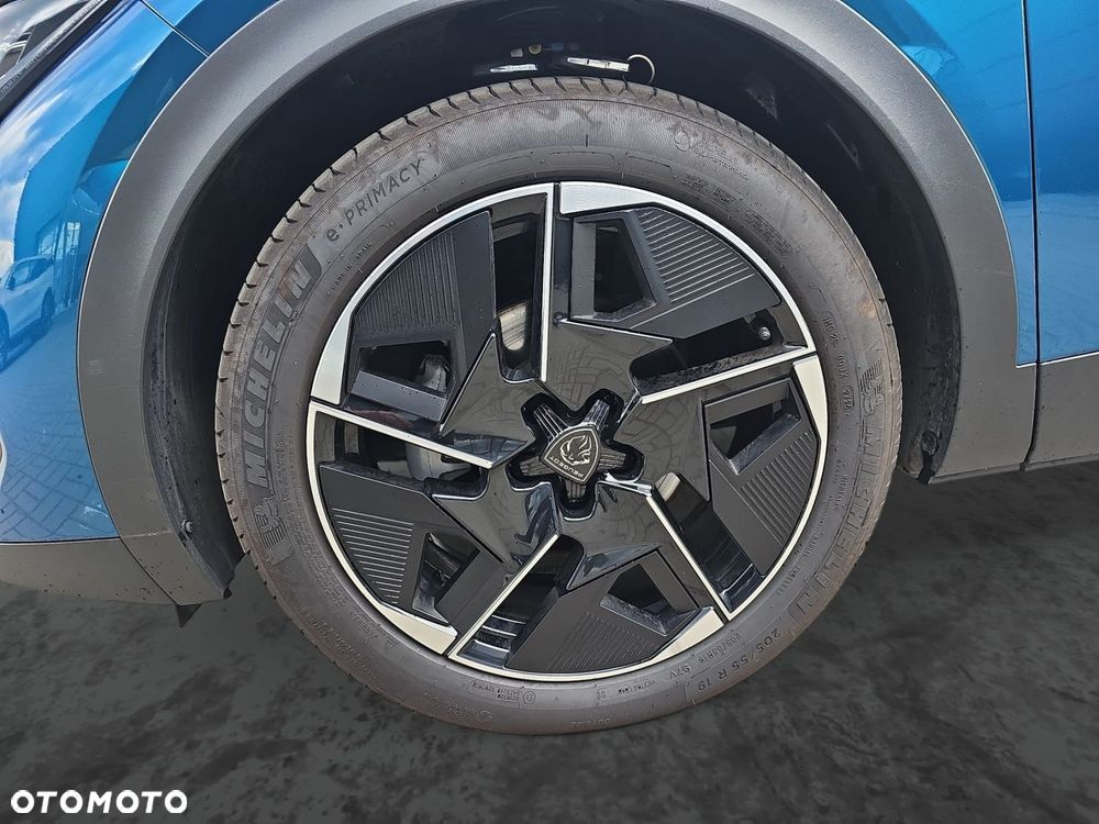 Peugeot 408 - 15