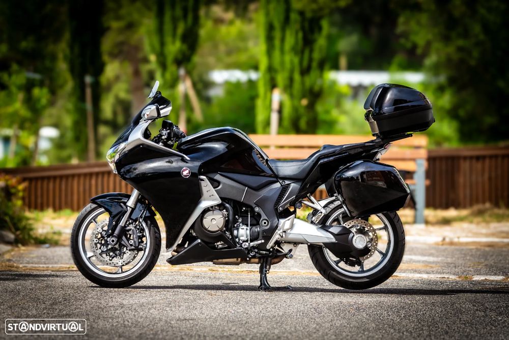 Honda VFR 1200F - 1