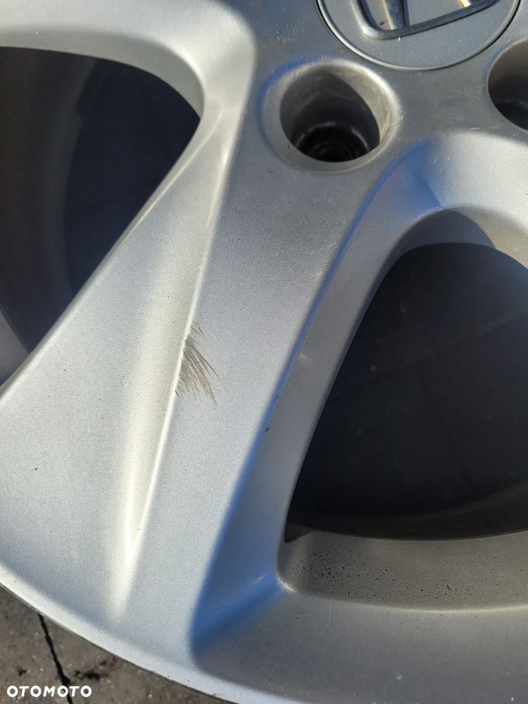Honda accord VIII Felgi aluminiowe 7,5/17 cali 5x114,3 - 5