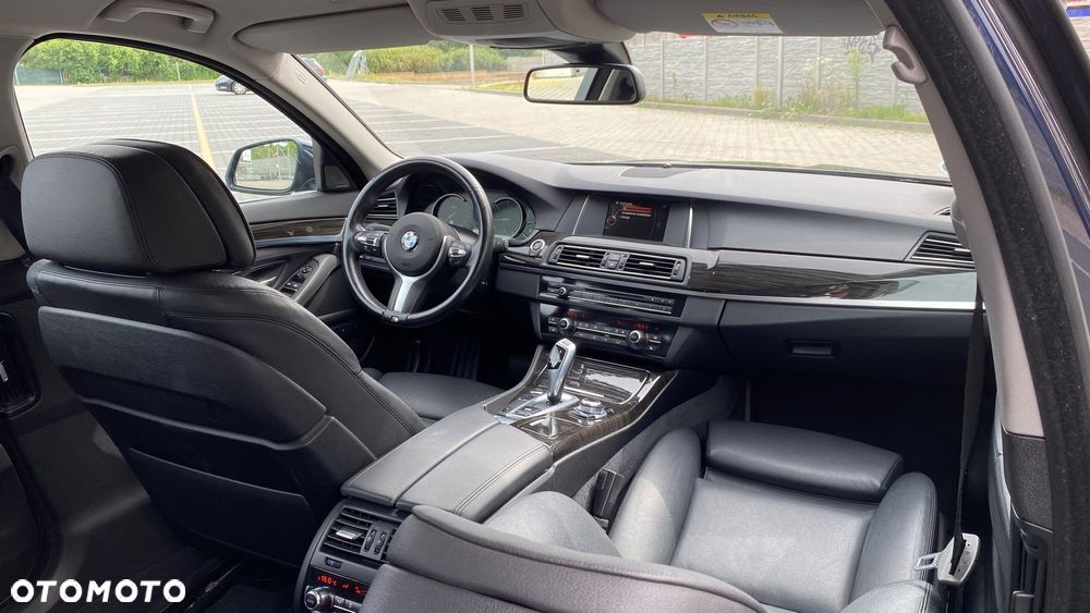 BMW Seria 5 520d Luxury Line - 31