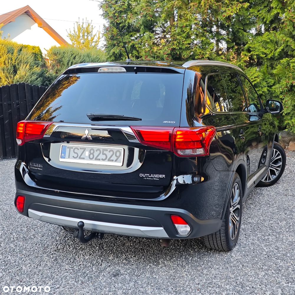 Mitsubishi Outlander 2.2 DI-D 4WD Intense - 12