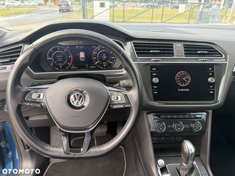 Volkswagen Tiguan - 10