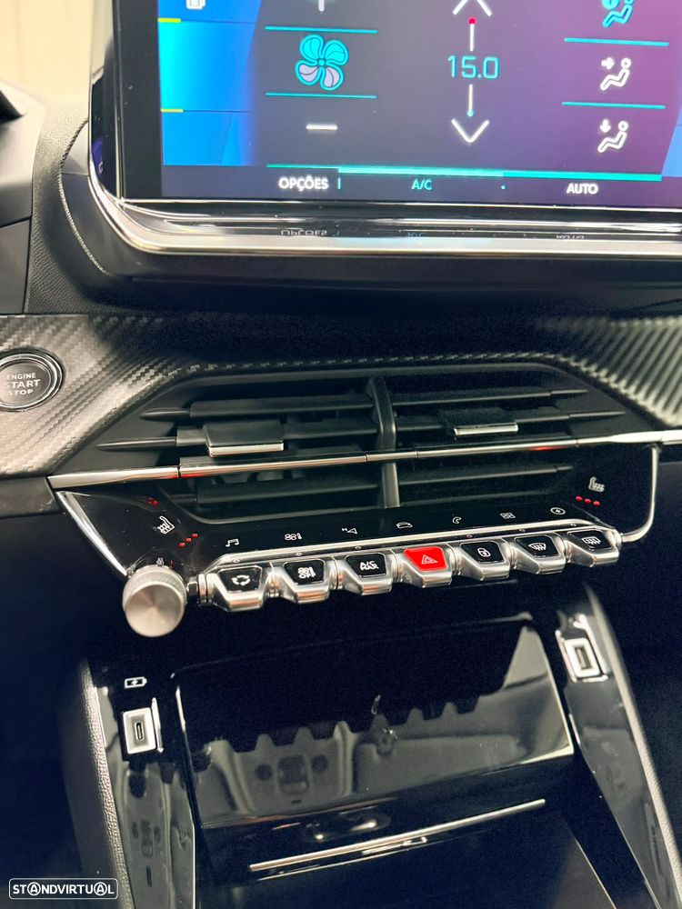 Peugeot e-2008 50 kWh Allure - 13