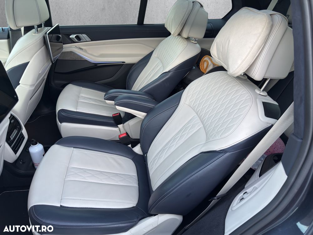 BMW X7 - 21