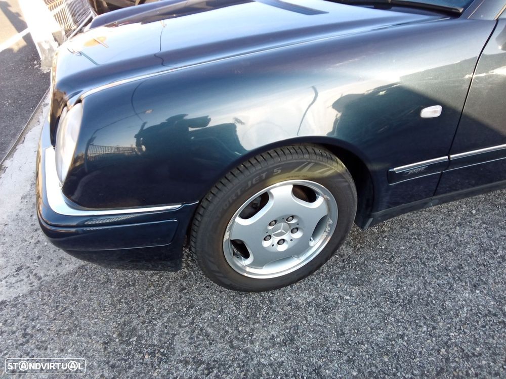 Mercedes-Benz E 300 TD Classic - 5