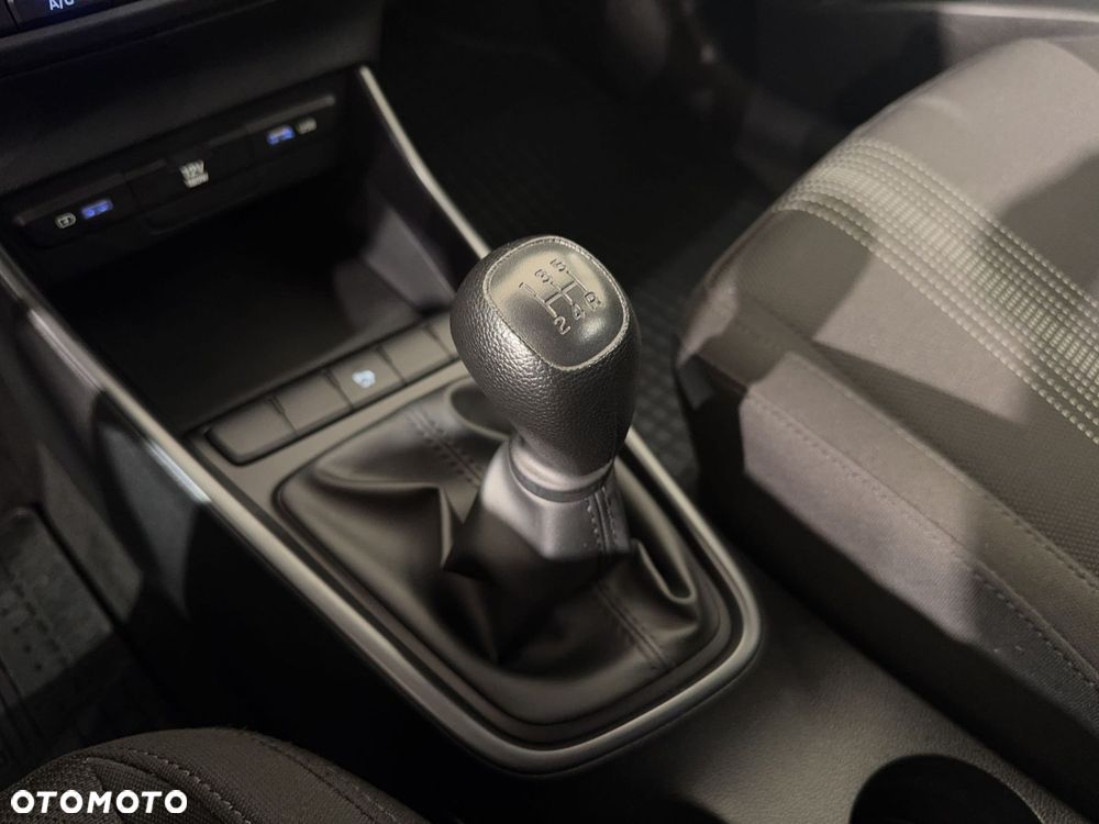 Hyundai i20 - 25
