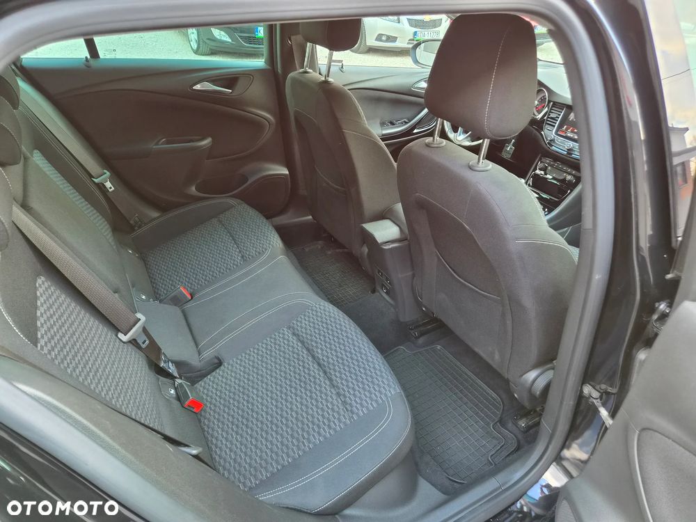 Opel Astra 1.6 CDTI Cosmo - 21
