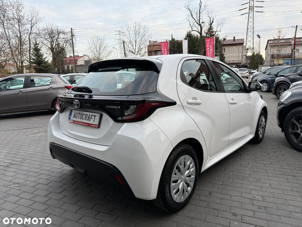 Toyota Yaris - 24