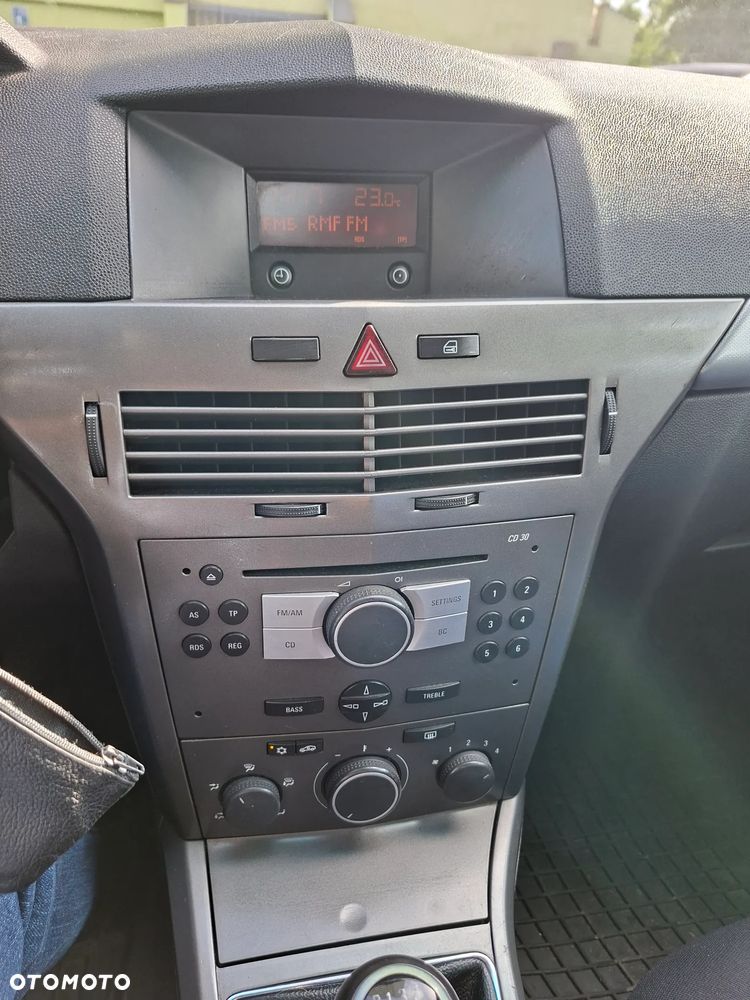 Opel Astra - 9