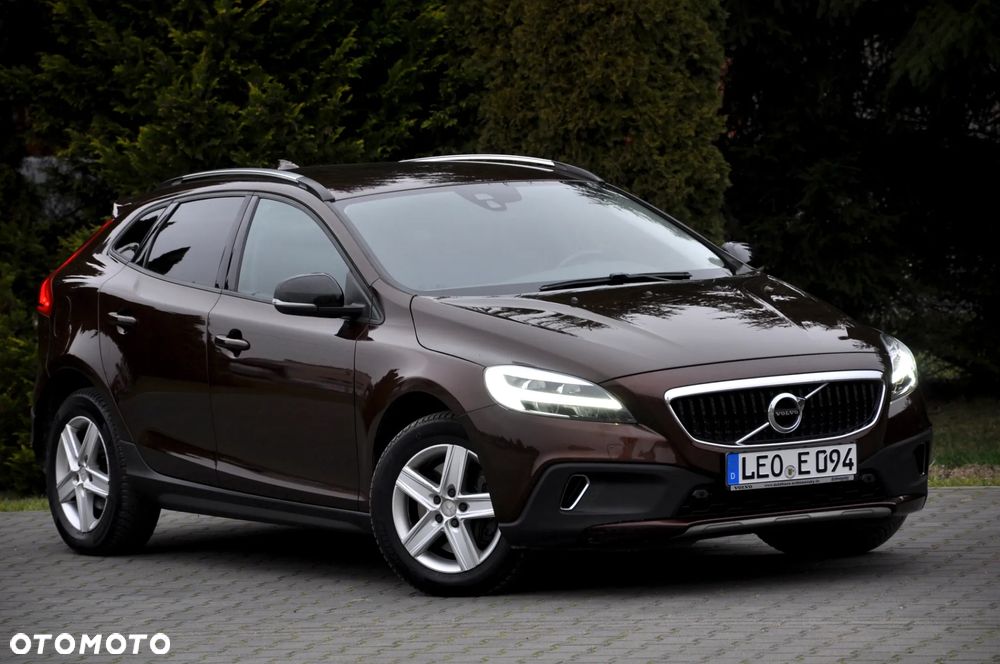 Volvo V40 Cross Country T3 Momentum - 9