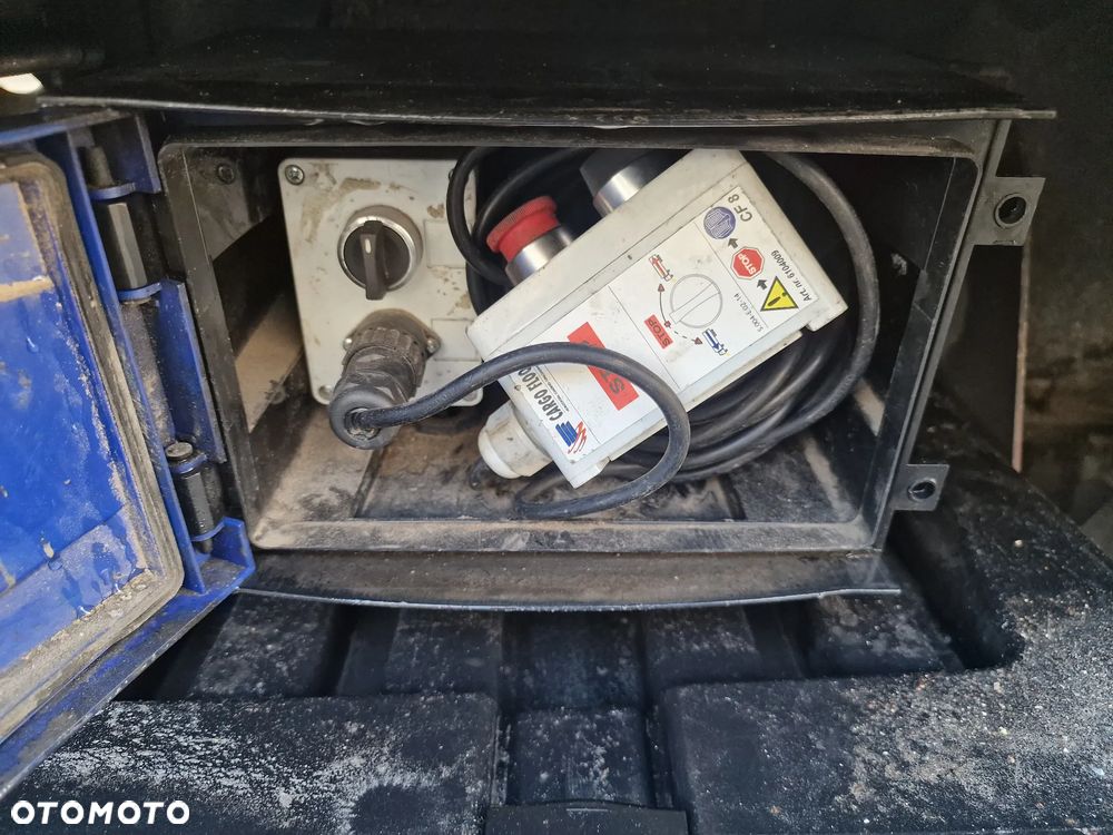 Knapen K502 Ruchoma podłoga OTWIERANY BOK 2016 rok Podłoga 10 mm - 10