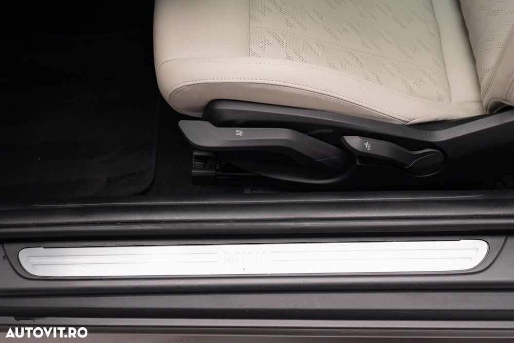 Mini Cooper S John Works Trim - 16