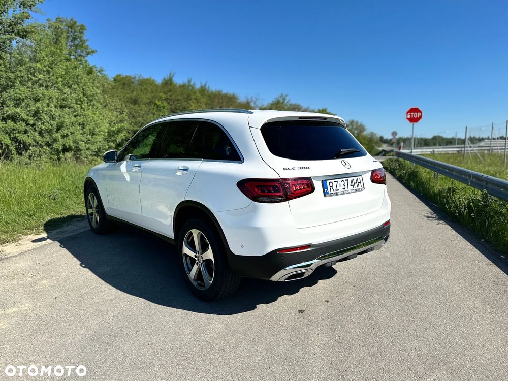 Mercedes-Benz GLC - 4