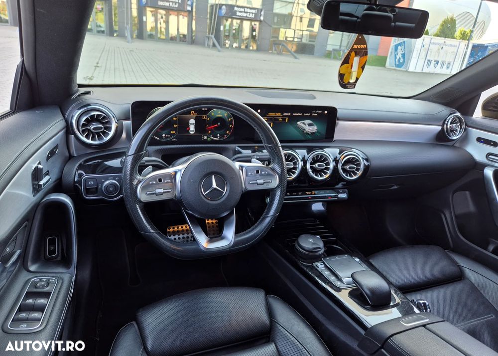 Mercedes-Benz CLA 220 Shooting Brake 7G-DCT - 15