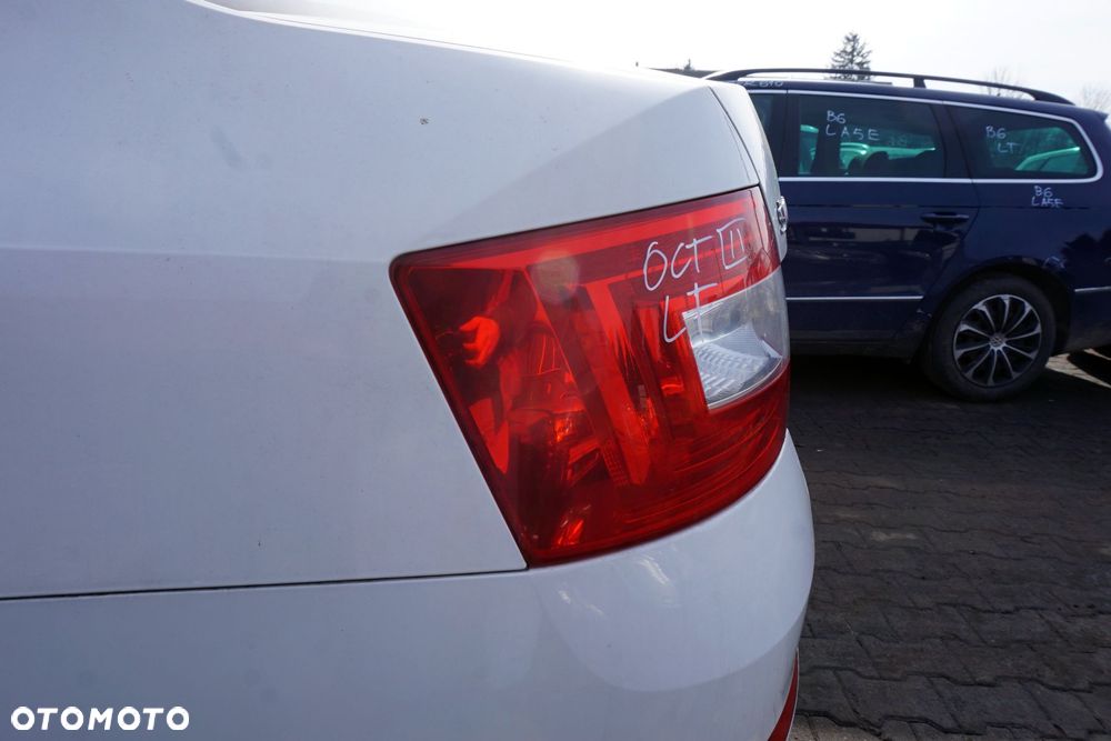 LAMPA TYLNA LEWA OCTAVIA III 5E3 LB LIFTBACK 5E5945111 SKODA 2012-2016 - 2