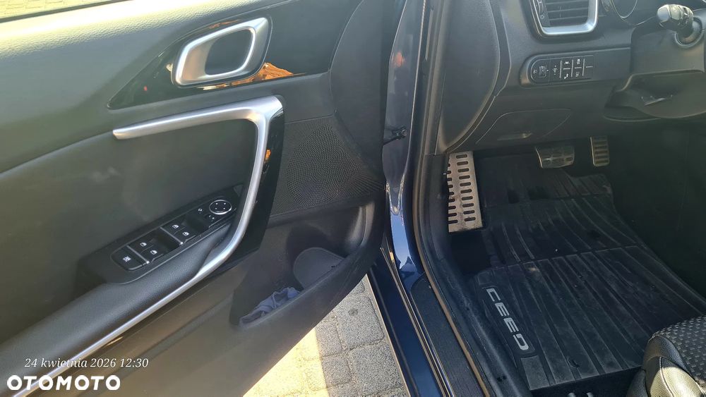 Kia Ceed 1.4 T-GDI L Business Line Plus DCT - 14