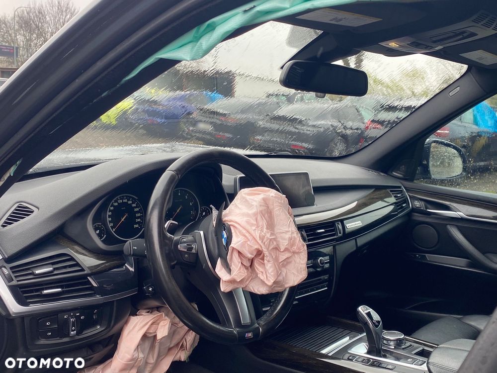 BMW X5 xDrive50i Sport-Aut - 14