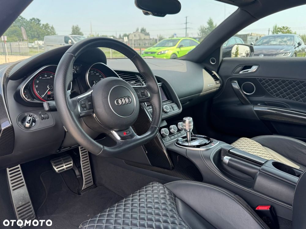 Audi R8 Coupé - 11