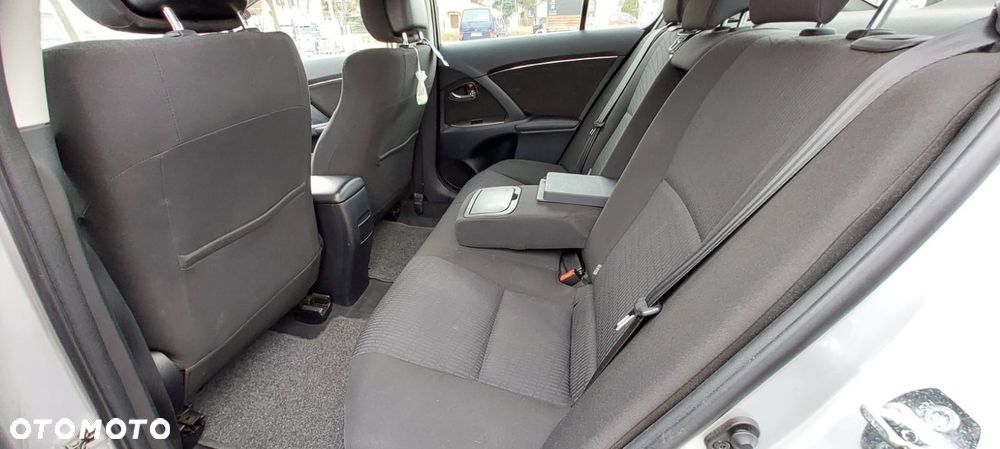 Toyota Avensis 1.8 Sol - 5