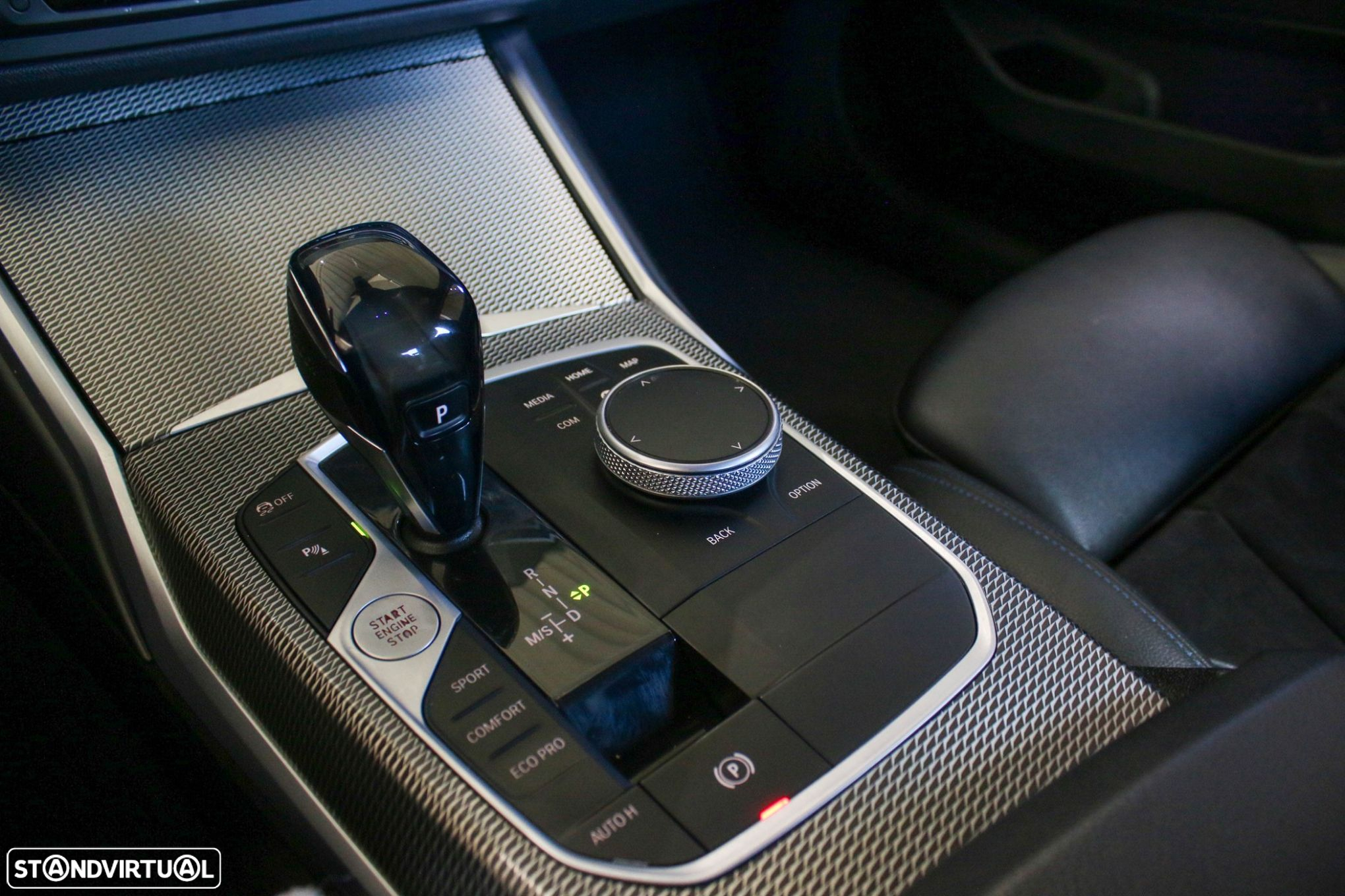 BMW 318 d Pack M Auto - 27