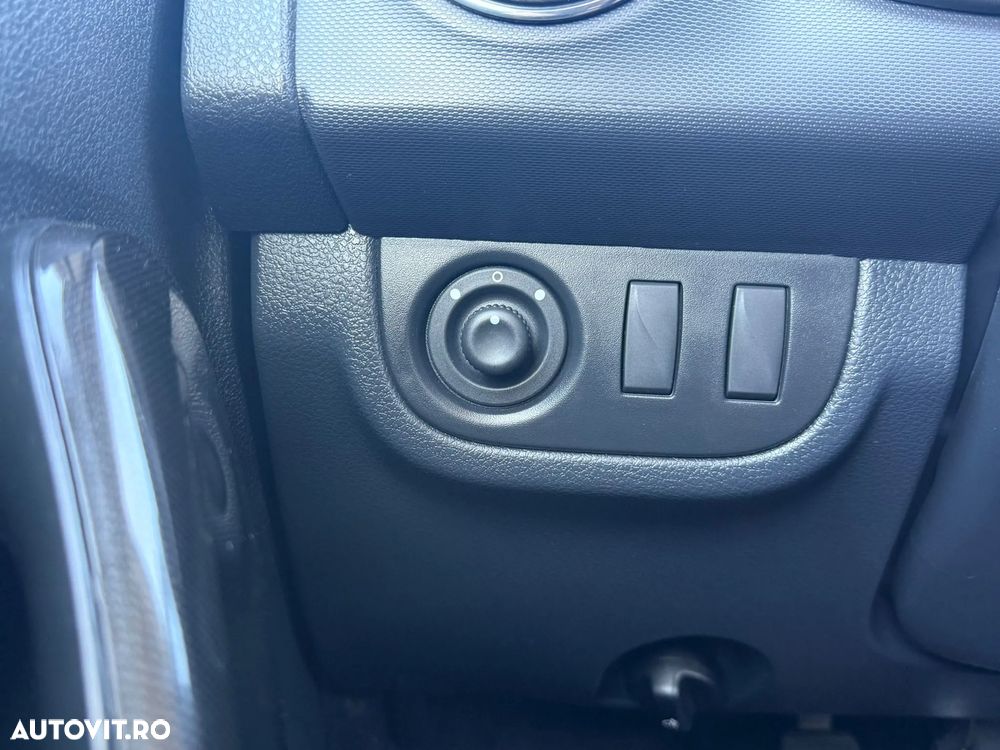 Dacia Sandero SCe 75 Acces - 15