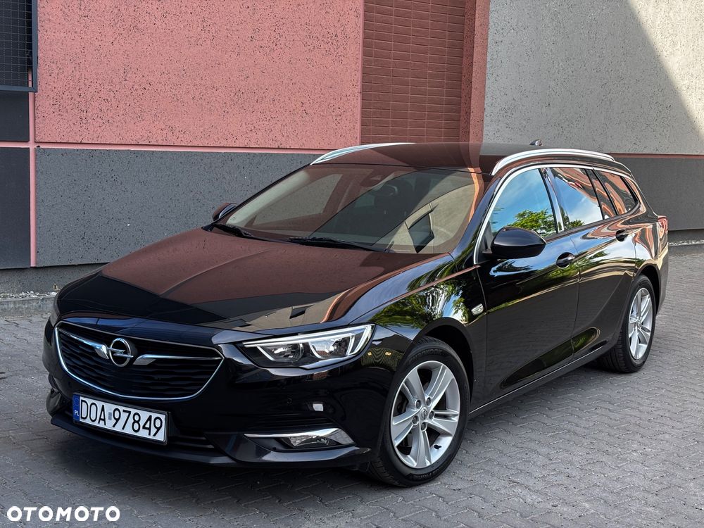 Opel Insignia - 1