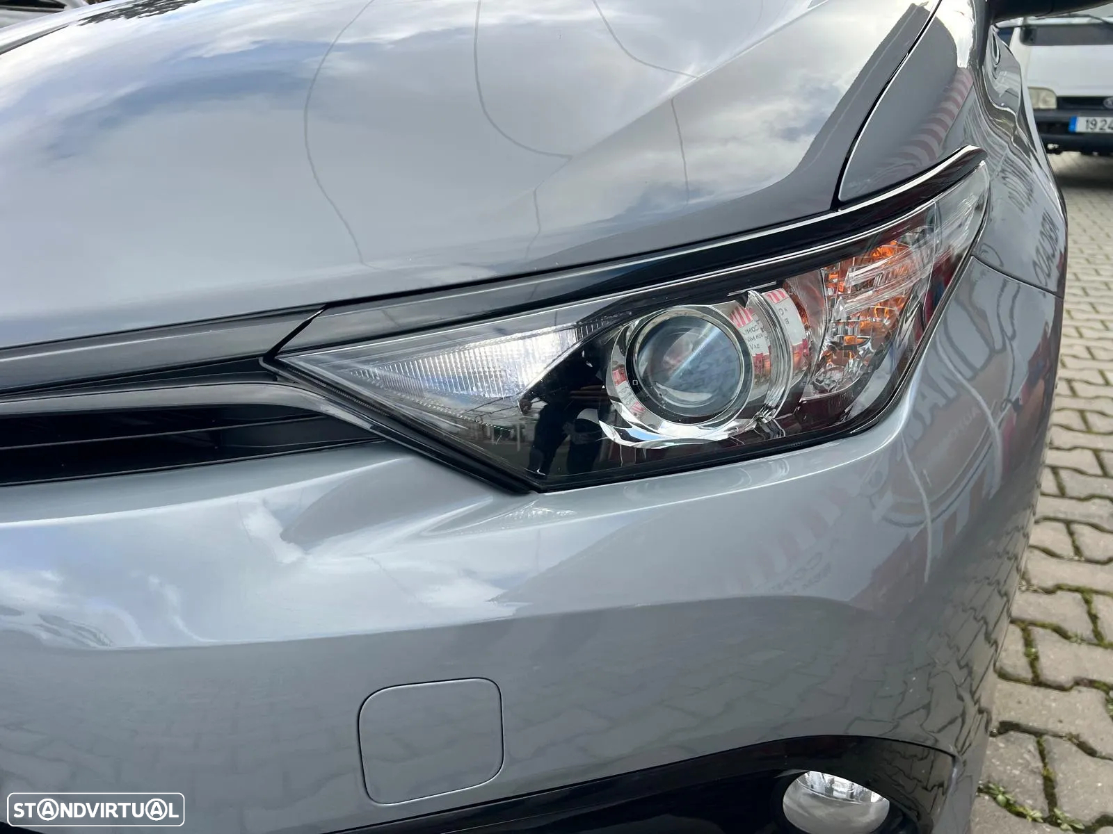 Toyota Auris 1.8 HSD Exclusive +TSS+Navi - 6