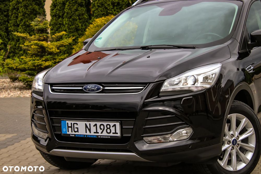 Ford Kuga 1.5 EcoBoost 2x4 Titanium - 6