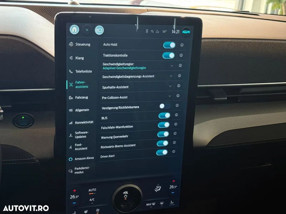 Ford Mustang Mach-E PREMIUM - 9