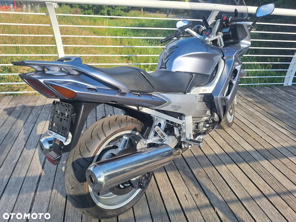 Yamaha FJR - 7