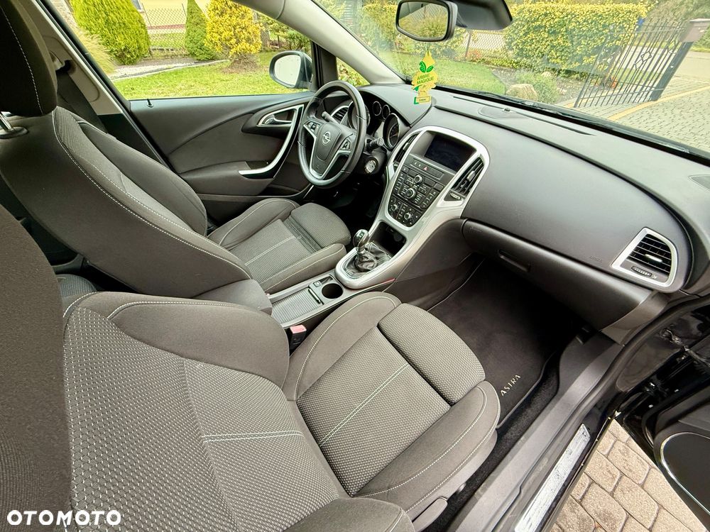 Opel Astra 1.4 Turbo - 26