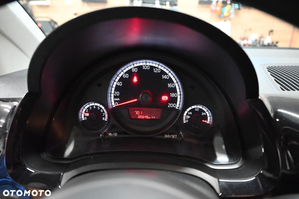 Volkswagen up! 1.0 move - 14