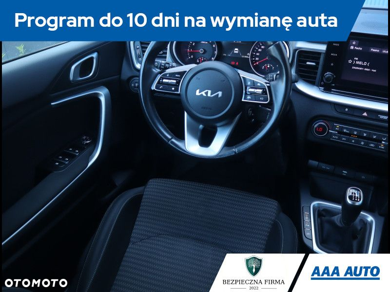Kia Ceed - 8