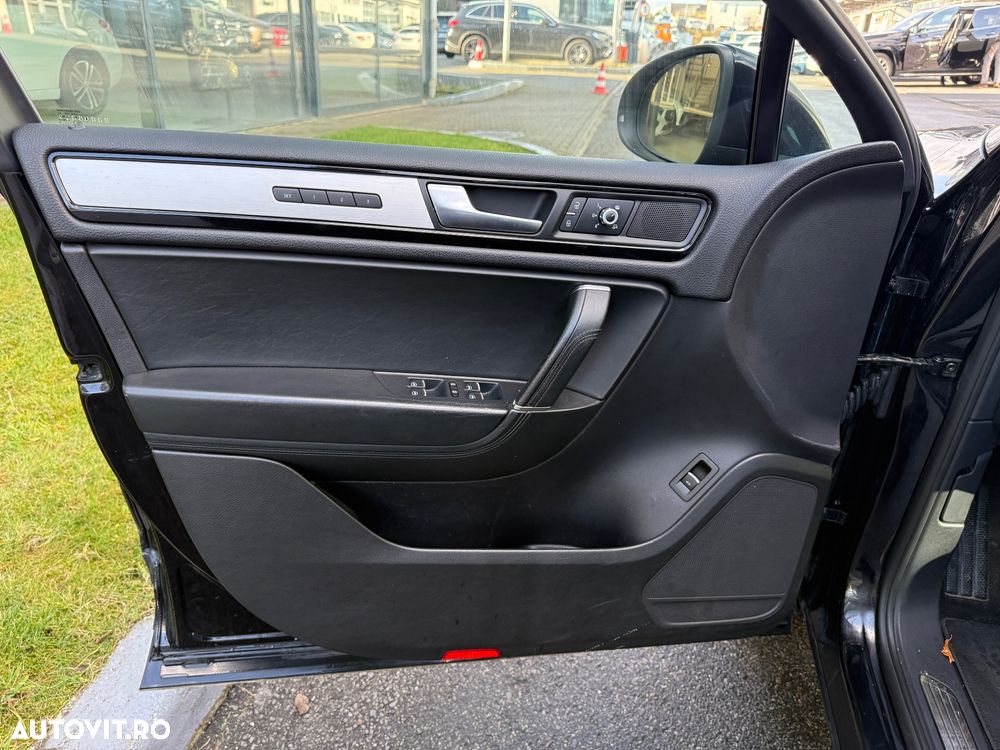 Volkswagen Touareg - 7