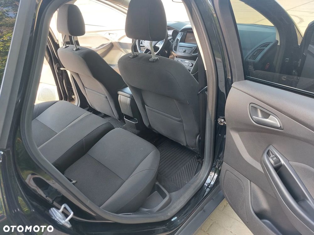 Ford Focus 1.0 EcoBoost Trend - 18