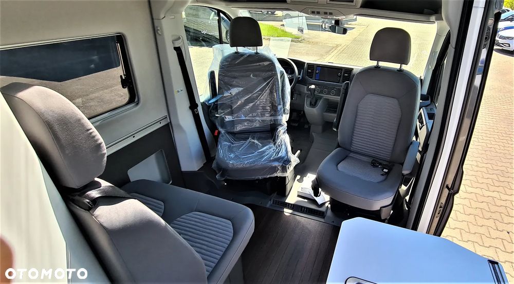 Volkswagen California - 12