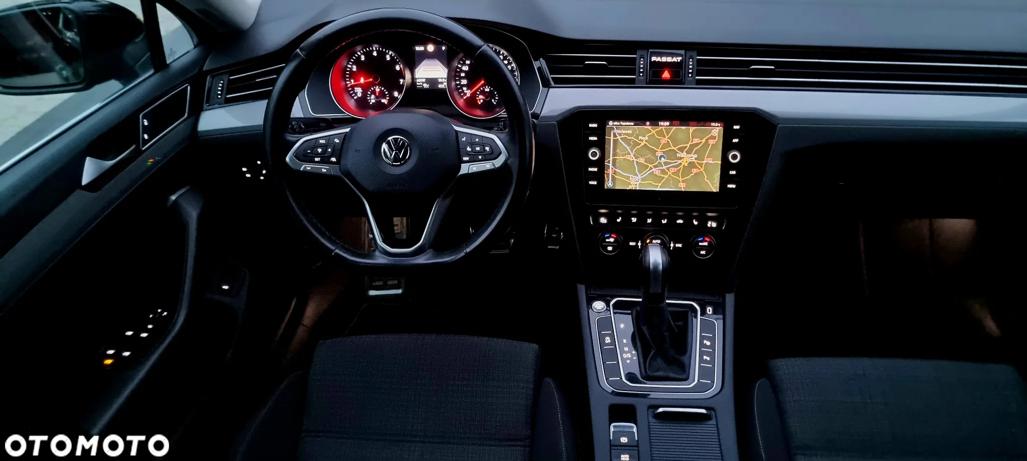 Volkswagen Passat 2.0 TSI Elegance DSG - 2