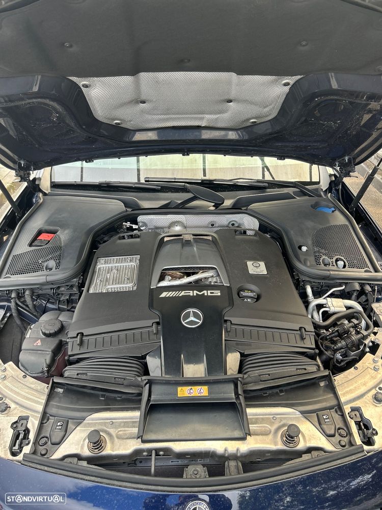 Mercedes-Benz E 63 AMG S 4Matic+ - 12