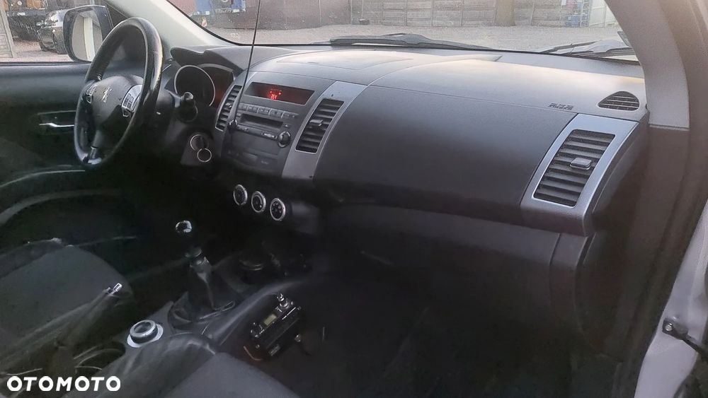 Peugeot 4007 2.2HDi Premium - 10