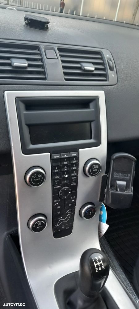 Volvo S40 1.6 Momentum - 6